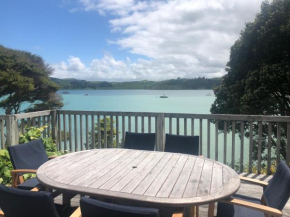 Bay View Bach, Raglan